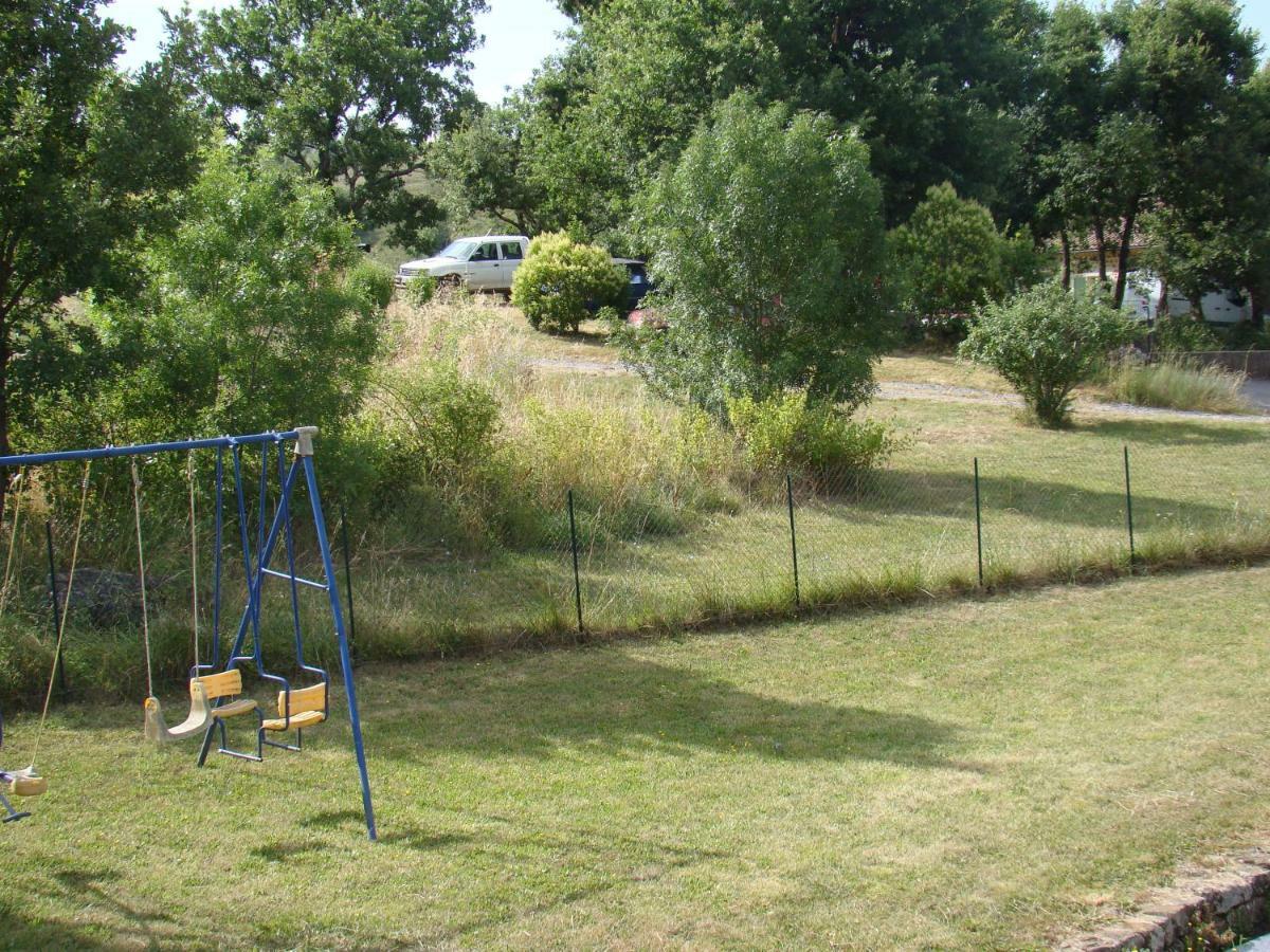 Appartement / Gite Les Papillons Lablachère Eksteriør bilde